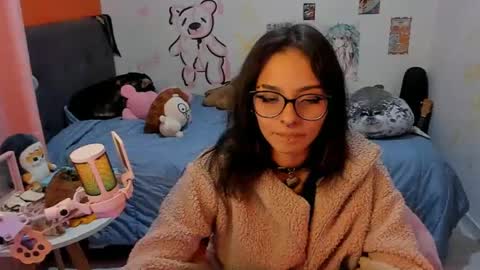 Snapshot of _dayanne_ chatting on 09-25-25, 04:38 Pao online show from 09-25-25, 04:38