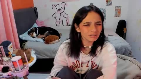 Snapshot of _dayanne_ chatting on 10-09-25, 02:53 Pao online show from 10-09-25, 02:53