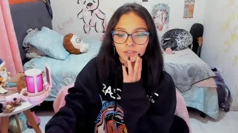 Snapshot of _dayanne_ chatting on 10-10-25, 01:26 Pao online show from 10-10-25, 01:26