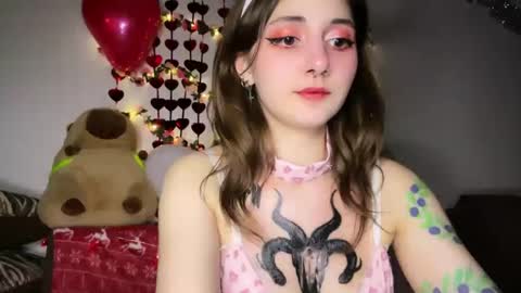 Snapshot of _devilbaby chatting on 02-14-25, 11:20 Kate online show from 02-14-25, 11:20