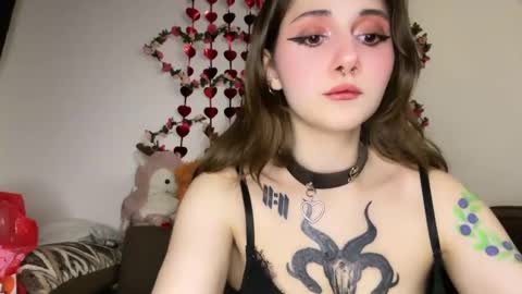 Snapshot of _devilbaby chatting on 02-25-25, 09:13 Kate online show from 02-25-25, 09:13