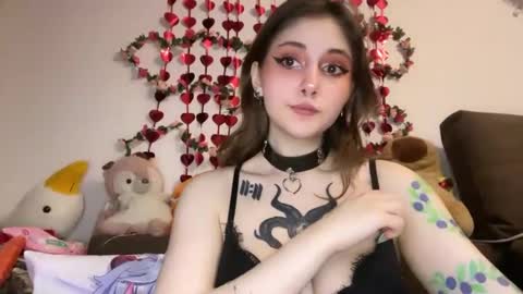Snapshot of _devilbaby chatting on 03-07-25, 01:40 Kate online show from 03-07-25, 01:40