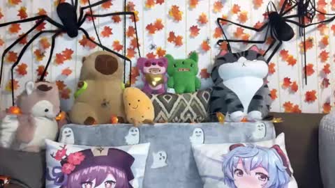 Snapshot of _devilbaby chatting on 09-19-25, 06:52 Kate online show from 09-19-25, 06:52