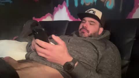 _direwolf_ online show from 03-20-26, 02:33