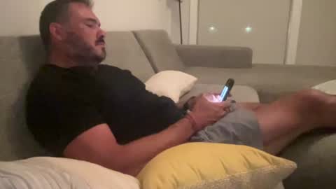 _direwolf_ online show from 07-27-26, 03:57