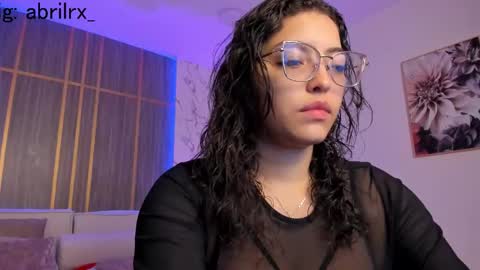 Abril online show from 12-21-25, 03:08