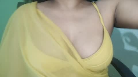 _dreamgirl_0 online show from 04-01-26, 10:16