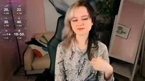 Snapshot of _drift_baby_ chatting on 06-20-26, 01:14 Mao online show from 06-20-26, 01:14