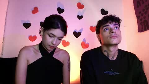 Snapshot of _dualseduction chatting on 04-22-26, 04:26 steve and geral online show from 04-22-26, 04:26