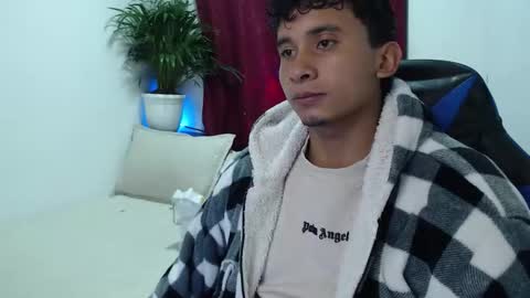 _duvan_123 online show from 02-01-26, 02:21