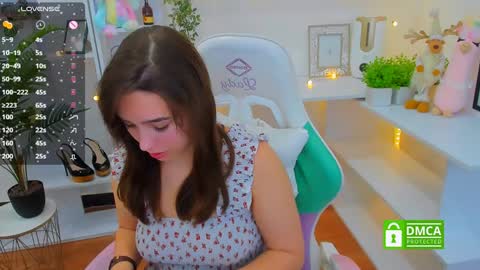 Lizzy  online show from 12-15-24, 10:04