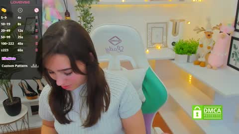 Lizzy  online show from 12-19-24, 09:49