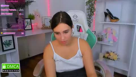 Lizzy  online show from 10-26-25, 11:31