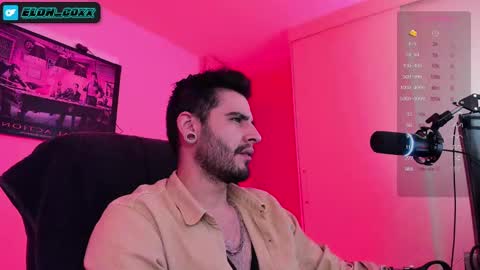Snapshot of _elon_coxx_ chatting on 02-18-25, 01:43 - online show from 02-18-25, 01:43