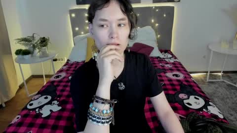 _emily__strike_ online show from 05-03-26, 01:33