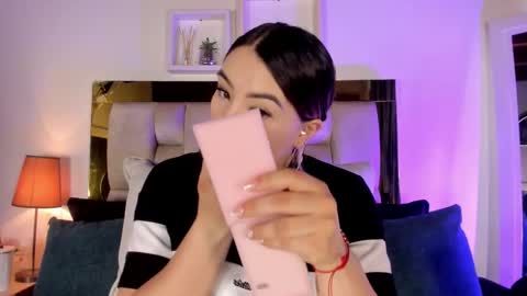 Isabella online show from 03-14-26, 12:10