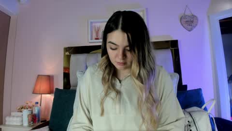 Isabella online show from 05-01-26, 12:10