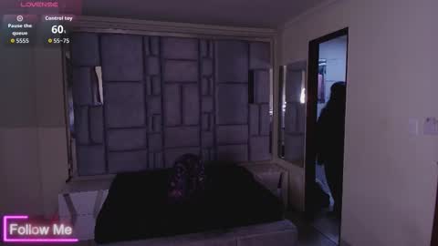 Emily  online show from 02-09-26, 11:14