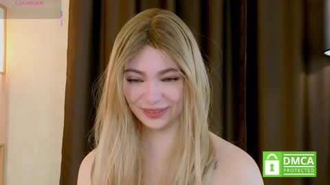 Snapshot of _emilyzortea_ chatting on 10-24-25, 08:11 Emily online show from 10-24-25, 08:11