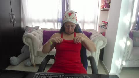 Emma online show from 12-28-24, 04:20