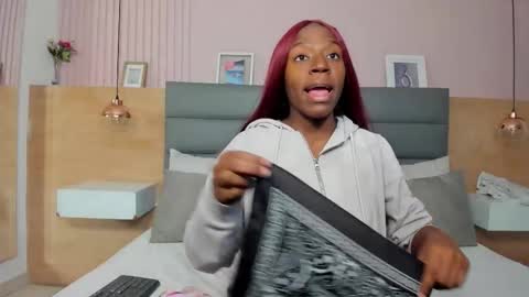 Emma online show from 02-06-26, 02:09