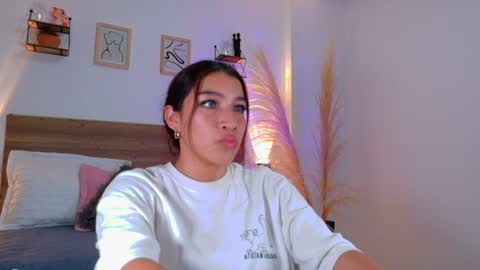 _emmacherry online show from 06-30-26, 04:19