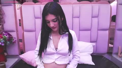 _emmarouse_ online show from 04-25-26, 02:03