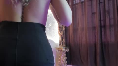 _emmawalka online show from 10-15-25, 03:01