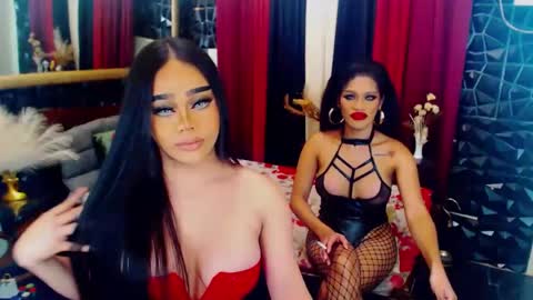 Snapshot of _empressvalerie_ chatting on 01-23-25, 07:43 _empressvalerie_ online show from 01-23-25, 07:43
