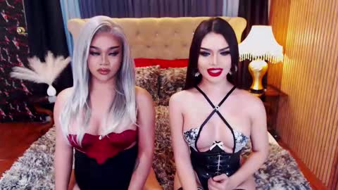 Snapshot of _empressvalerie_ chatting on 02-10-25, 09:25 _empressvalerie_ online show from 02-10-25, 09:25