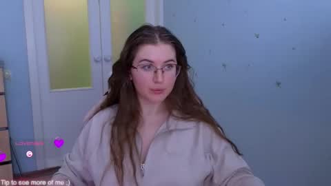 Snapshot of _enni__ chatting on 02-24-25, 04:36 Sam online show from 02-24-25, 04:36