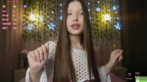 Snapshot of _eva_lee chatting on 04-16-26, 03:13 Alice online show from 04-16-26, 03:13