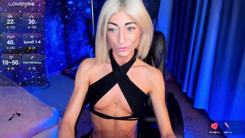 Snapshot of _f_r_a_u_ chatting on 01-05-25, 04:14 F R A U online show from 01-05-25, 04:14