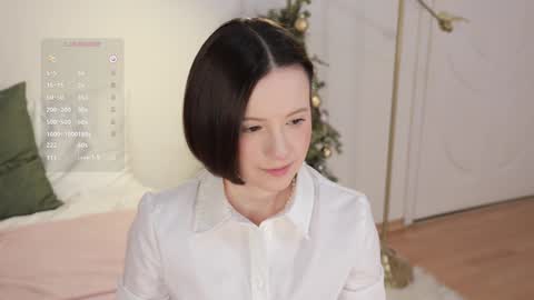 Snapshot of _female_essence_ chatting on 01-20-25, 01:07 Essie online show from 01-20-25, 01:07