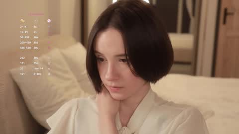 Snapshot of _female_essence_ chatting on 03-11-26, 04:57 Essie online show from 03-11-26, 04:57