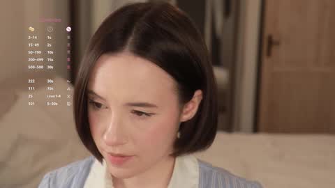 Snapshot of _female_essence_ chatting on 03-24-26, 06:57 Essie online show from 03-24-26, 06:57