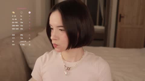 Snapshot of _female_essence_ chatting on 04-02-26, 05:54 Essie online show from 04-02-26, 05:54