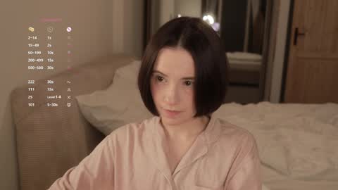 Snapshot of _female_essence_ chatting on 04-03-26, 06:39 Essie online show from 04-03-26, 06:39