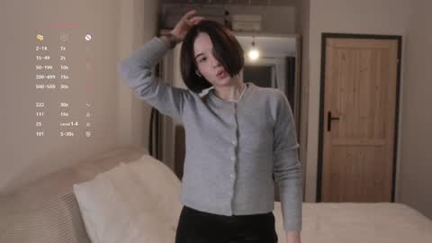 Essie  online show from 05-06-26, 07:52