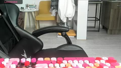 Alis online show from 03-26-26, 08:42