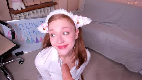 Lola 3  online show from 01-19-25, 05:28
