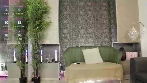 Snapshot of _foxymia_ chatting on 11-05-25, 05:51 Mia online show from 11-05-25, 05:51