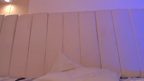 Frida online show from 03-05-25, 07:17