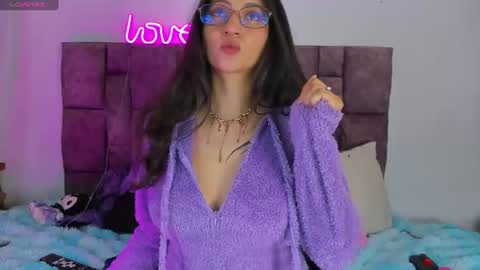 Gabby online show from 06-09-26, 01:56