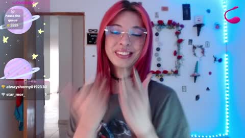 Snapshot of _galya_ chatting on 12-18-24, 01:23 Galya online show from 12-18-24, 01:23