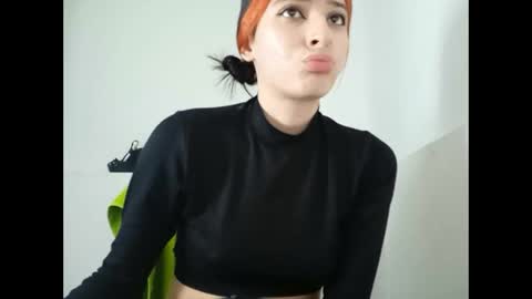 Mia-foster online show from 12-04-24, 09:46