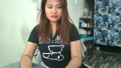 Snapshot of _genevieve22_ chatting on 06-28-26, 03:45 genny online show from 06-28-26, 03:45