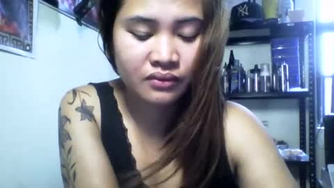 Snapshot of _genevieve22_ chatting on 07-04-26, 01:12 genny online show from 07-04-26, 01:12