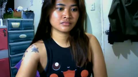 Snapshot of _genevieve22_ chatting on 07-12-26, 02:52 genny online show from 07-12-26, 02:52