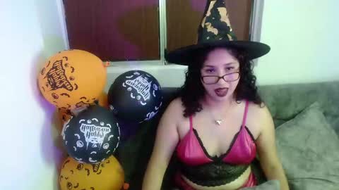 Gia Independent model online show from 10-20-25, 09:37